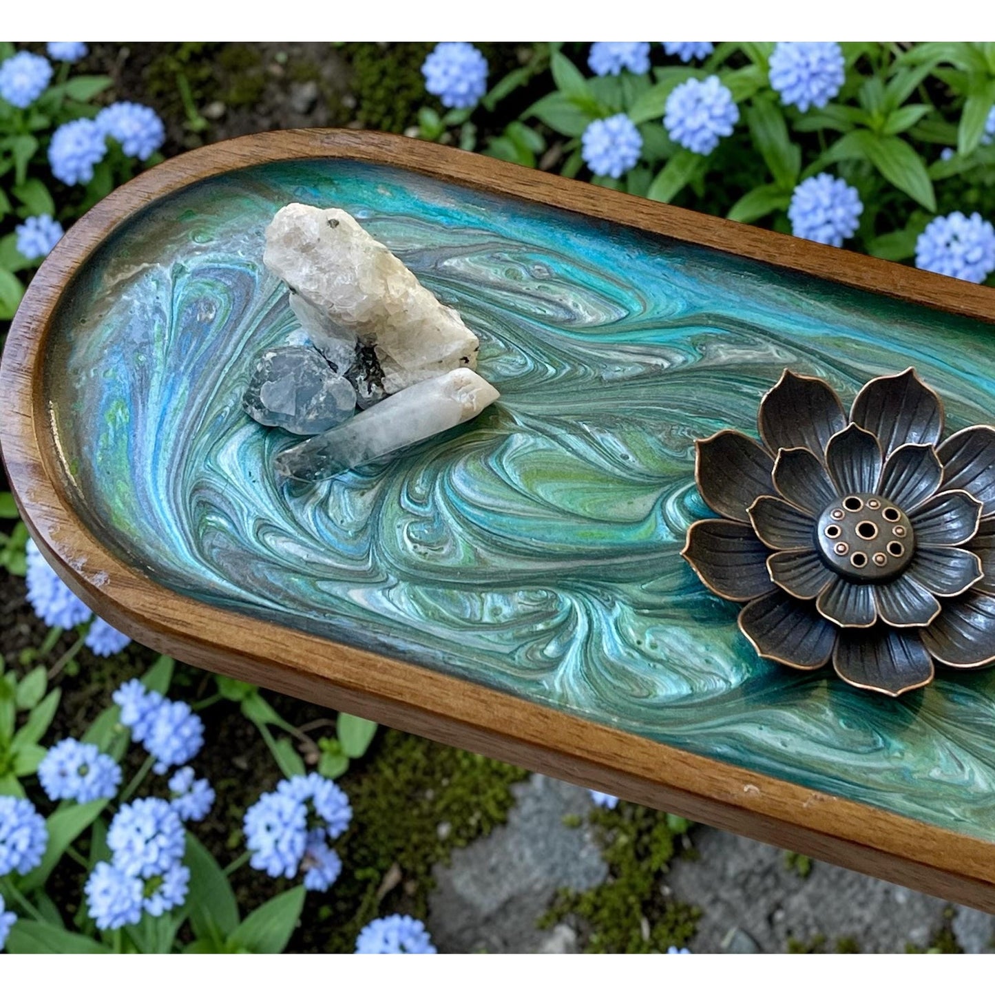 Hand Painted Goddess Ritual Tray with Lotus Incense Holder & Healing Crystals – Moonstone, Clear Quartz, Blue Celestite – Spiritual Decor