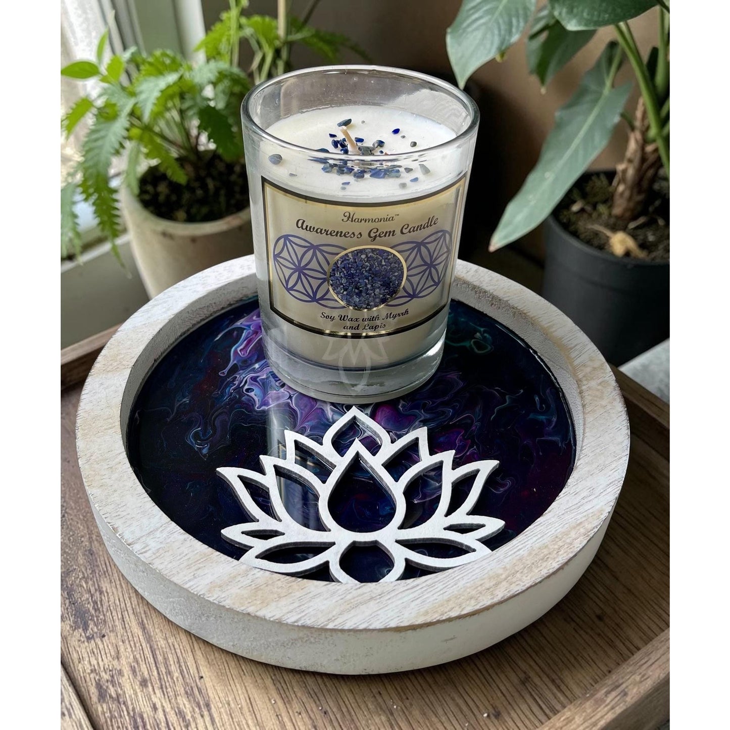 Hand Painted Resin Lotus Tray with Soy Candle – Myrrh & Lapis Meditation Decor – Spiritual Altar Tray – 8” Round Boho Gift