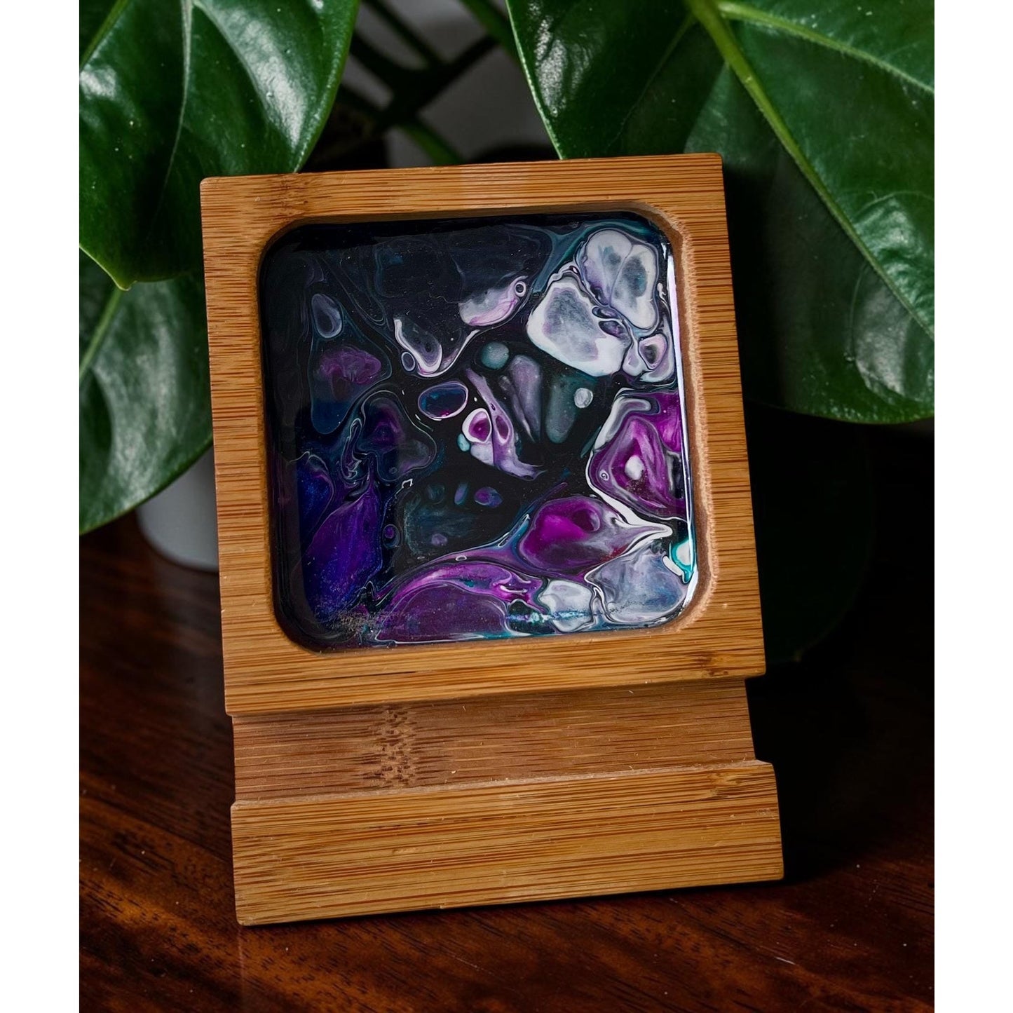 Phone Stand with Tray – Handmade Wood Phone Holder – Resin Art Phone Dock – Desk Phone Organizer – Cell Phone Accessory