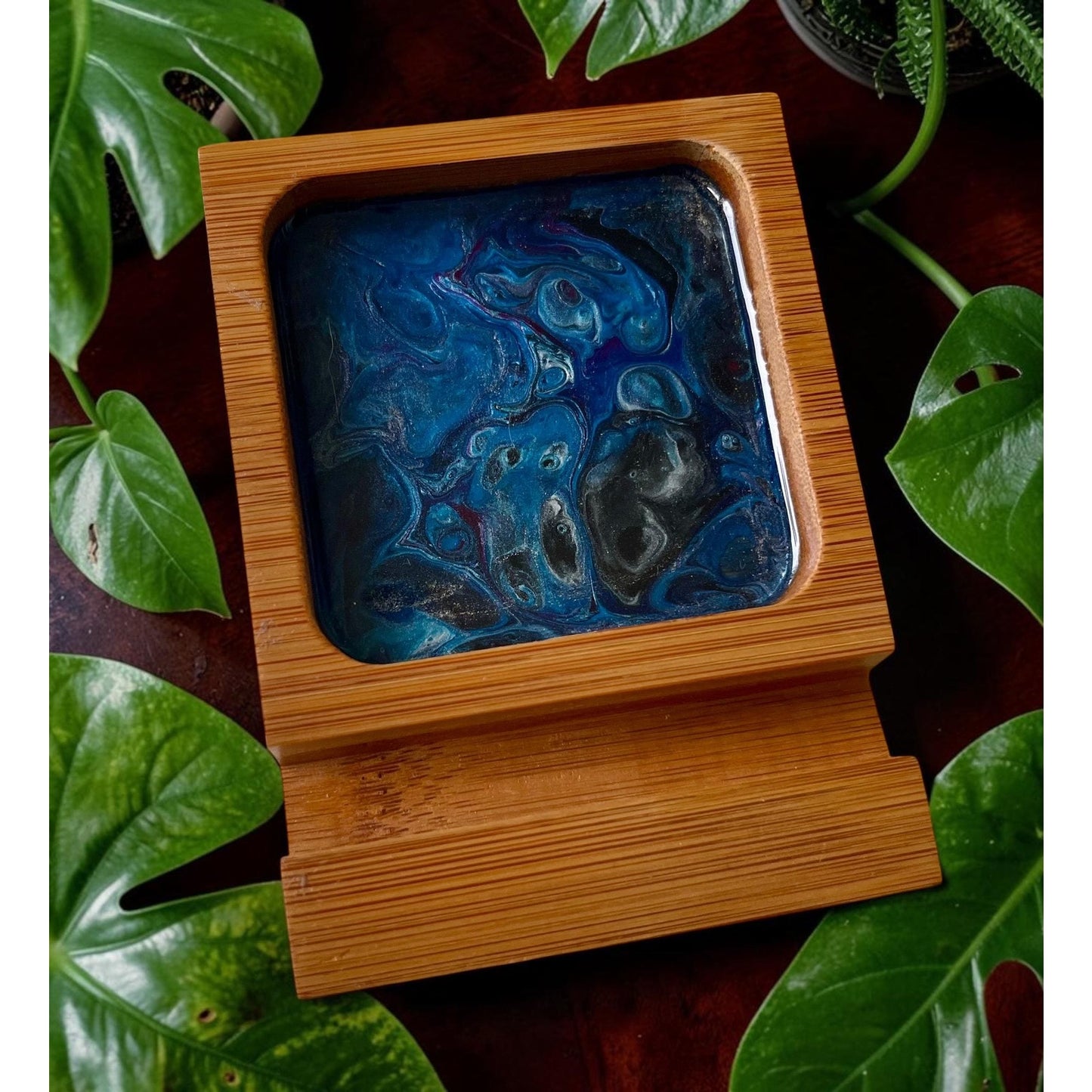 Phone Stand with Tray – Handmade Wood Phone Holder – Resin Art Phone Dock – Desk Phone Organizer – Cell Phone Accessory