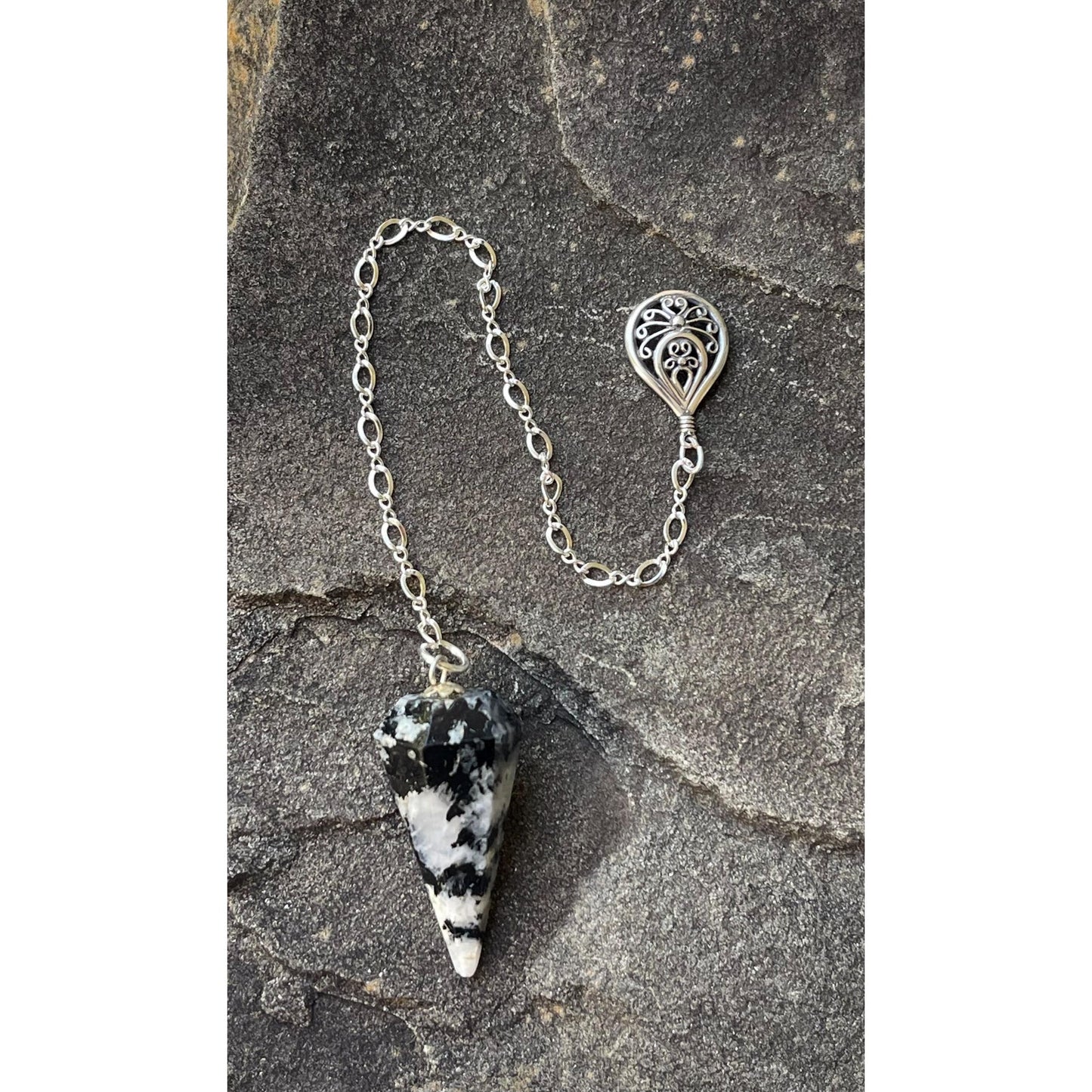Sterling Silver Moonstone Pendulum