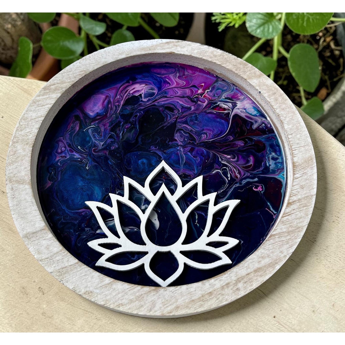 Hand Painted Resin Lotus Tray with Frankincense Candle – Angelite Crystal Candle – Spiritual Altar Decor – 8” Round Meditation Tray