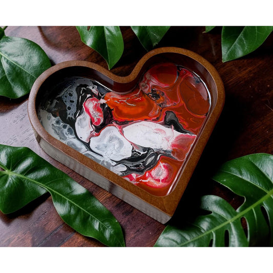 Obsidian Fire Molten Vein Heart Tray – Hand Painted Resin Art Dish – Gothic Red & Black Decor – Jewelry Catchall – Modern Abstract Gift