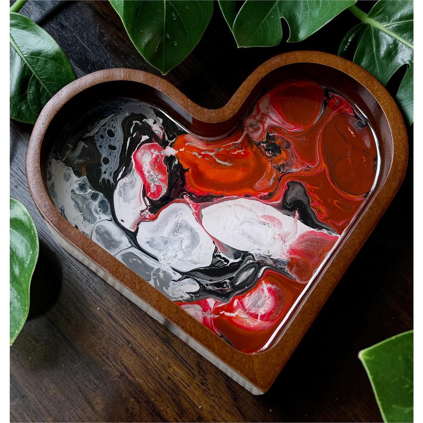 Obsidian Fire Molten Vein Heart Tray – Hand Painted Resin Art Dish – Gothic Red & Black Decor – Jewelry Catchall – Modern Abstract Gift