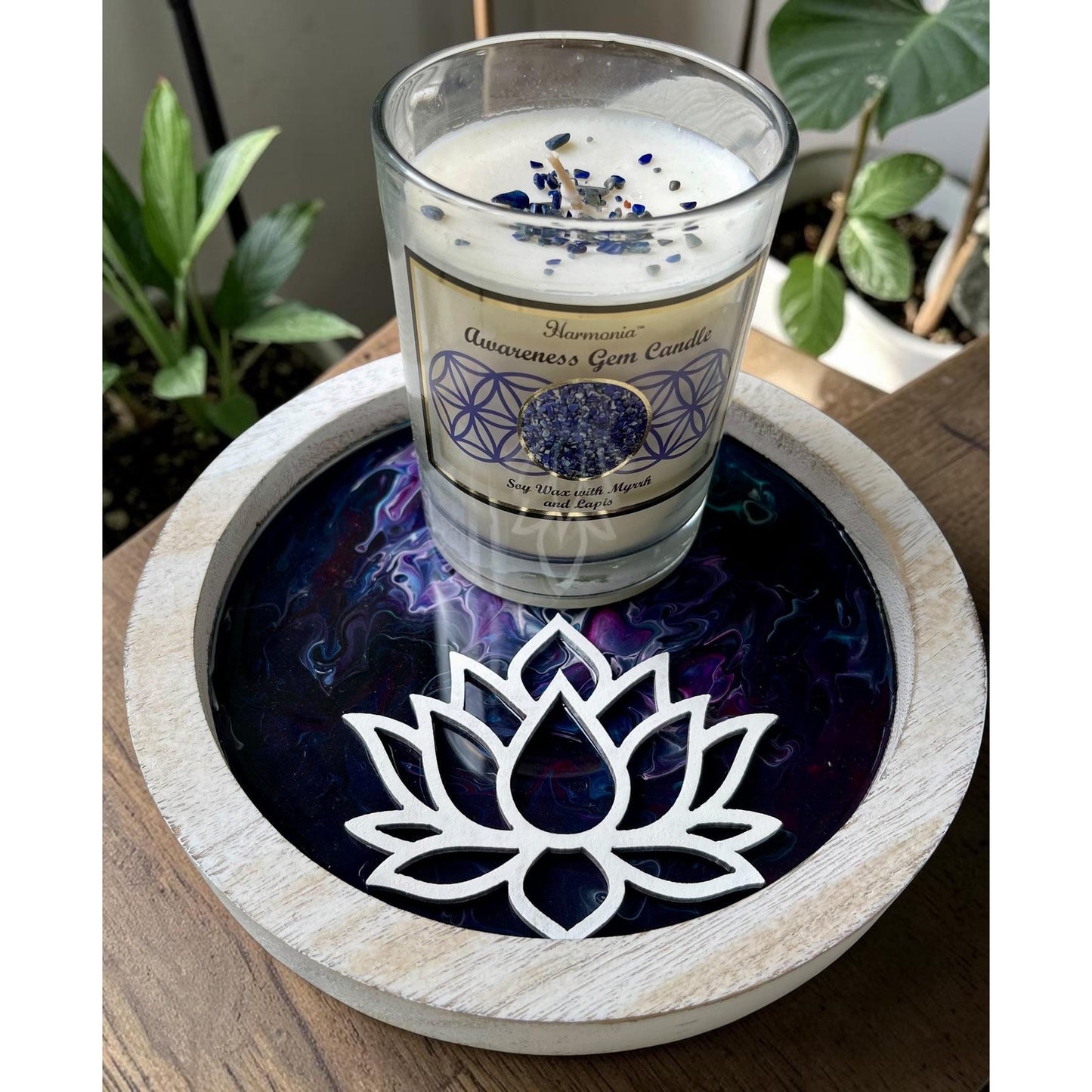 Hand Painted Resin Lotus Tray with Soy Candle – Myrrh & Lapis Meditation Decor – Spiritual Altar Tray – 8” Round Boho Gift