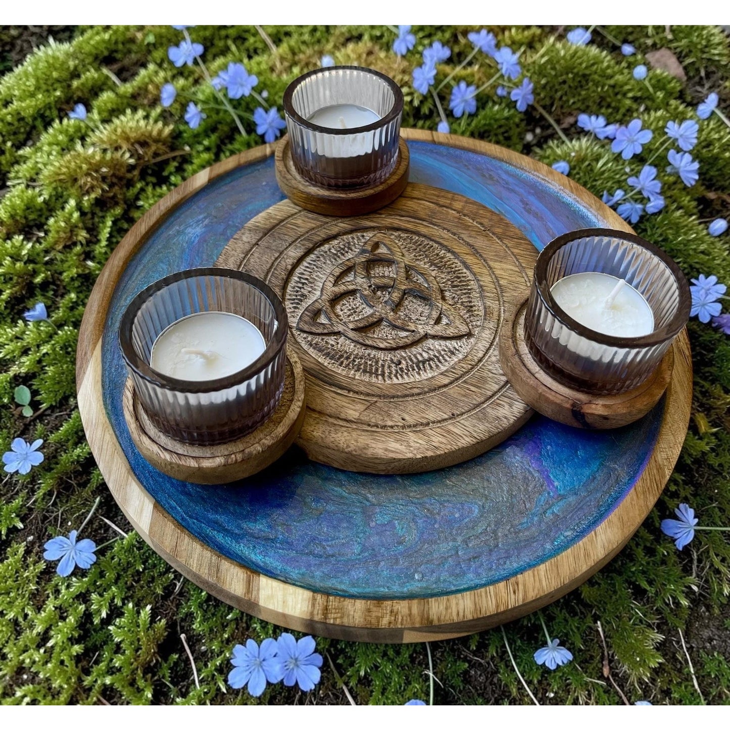Hand Painted Triquetra Candle Holder Tray – Celtic Knot Decor with 3 Soy Candles – Mystical Altar Decor – Spiritual Home Accent